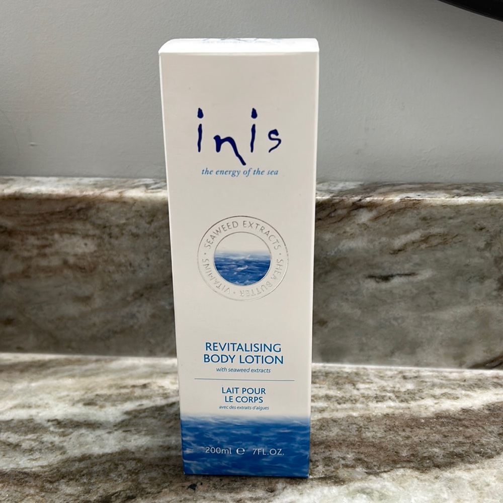 NWT Inis revitalising body lotion with seaweed extracts